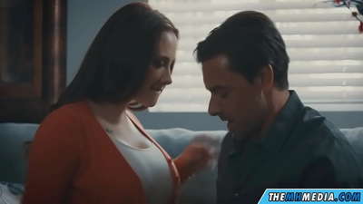 ጥሩ ጡጫ እናት ጋር የፍቅር ግንኙነት